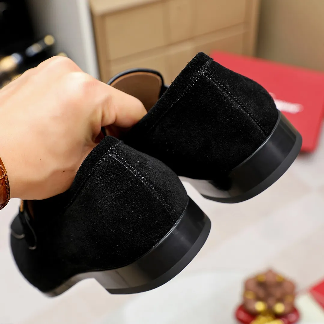 Men's shoes 💰600 🕷🕷🐂【Ferragamo】 Popular fashion casual shoes🇨🇳Official website counter 1:1 production, original mold opening💯Good quality can be seen, imported high-end first-layer pebbled calfskin, water-dyed🐂leather lining🌿very clear texture, high-quality waterproof, non-slip and wear-resistant outsole🎋high quality and low price, truly handmade🍓, 5 colors available! Code number 38-44 (45. To be customized)